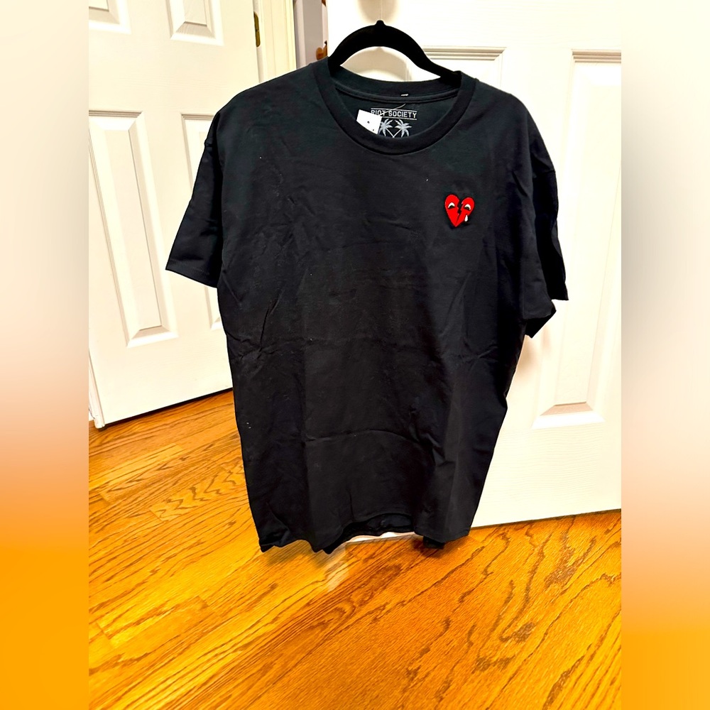 NWT Men’s Black Graphic Tee